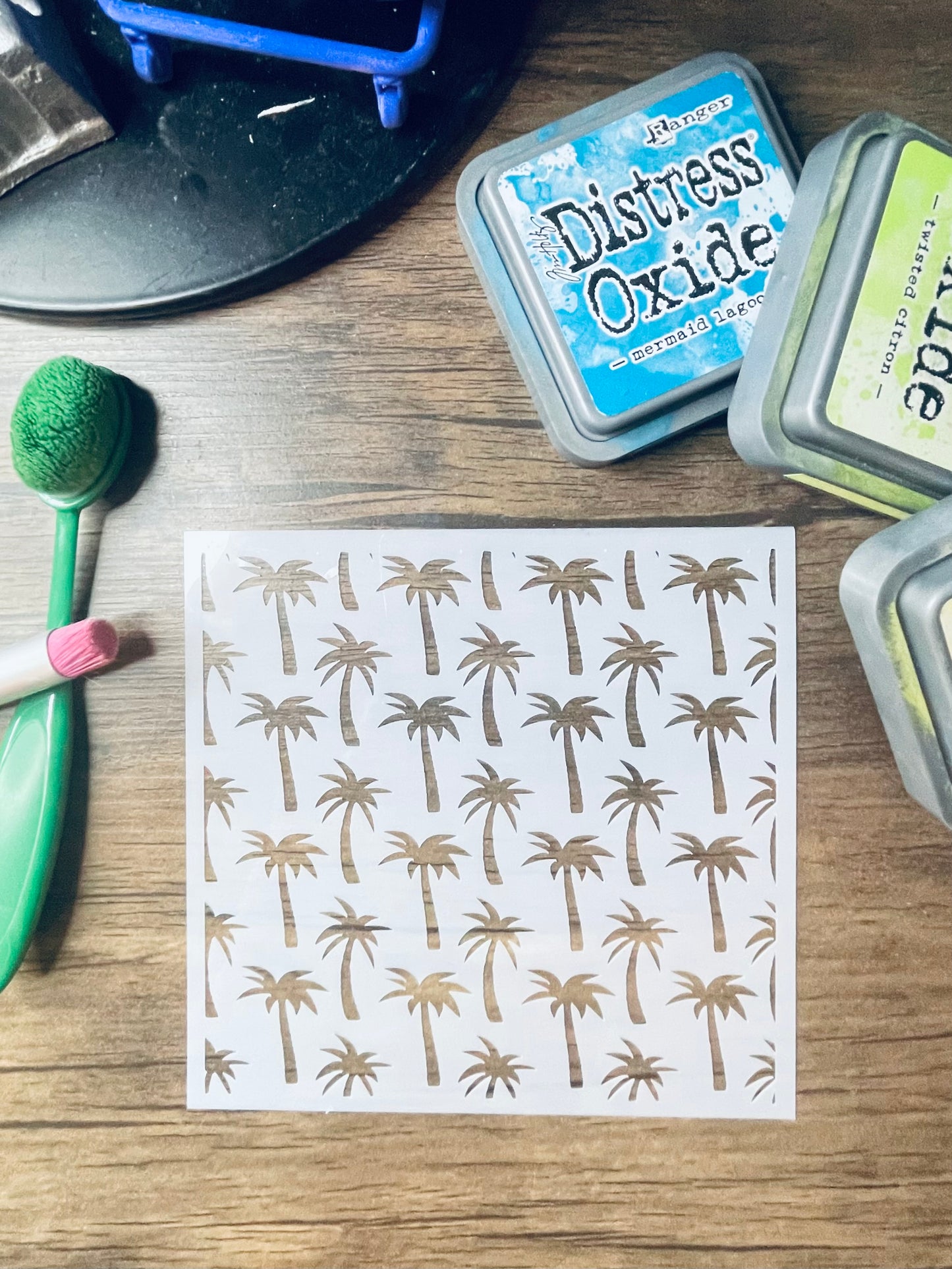 Beachy Palm Tree Pattern Stencil