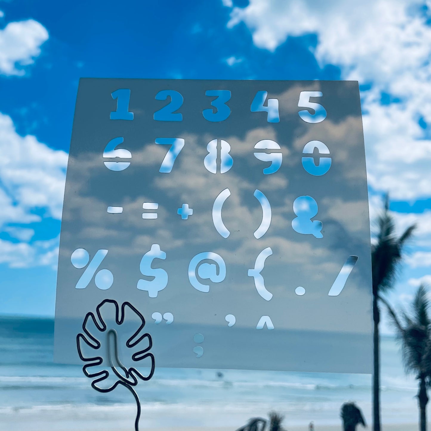 Surfing Font Numbers Stencil