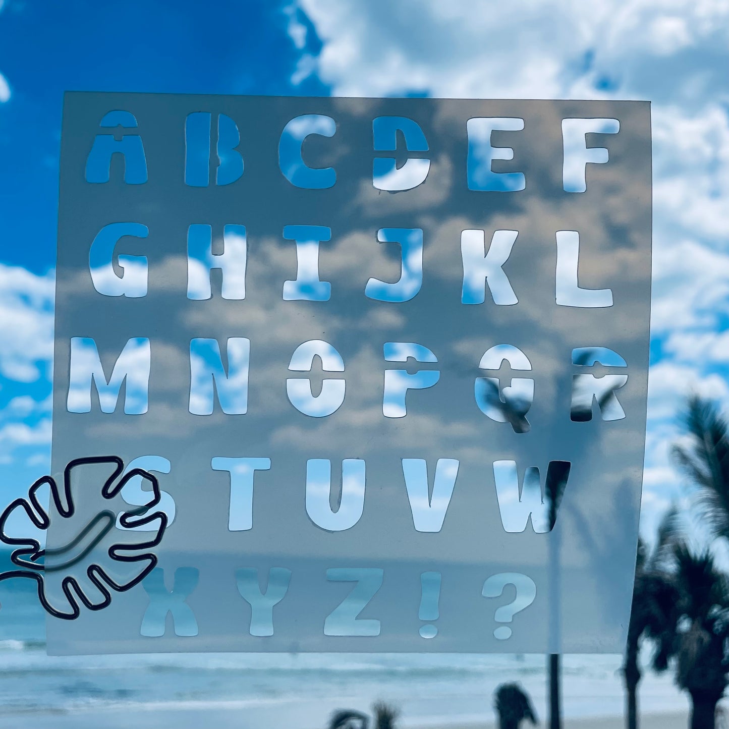 Surfing Font Stencil