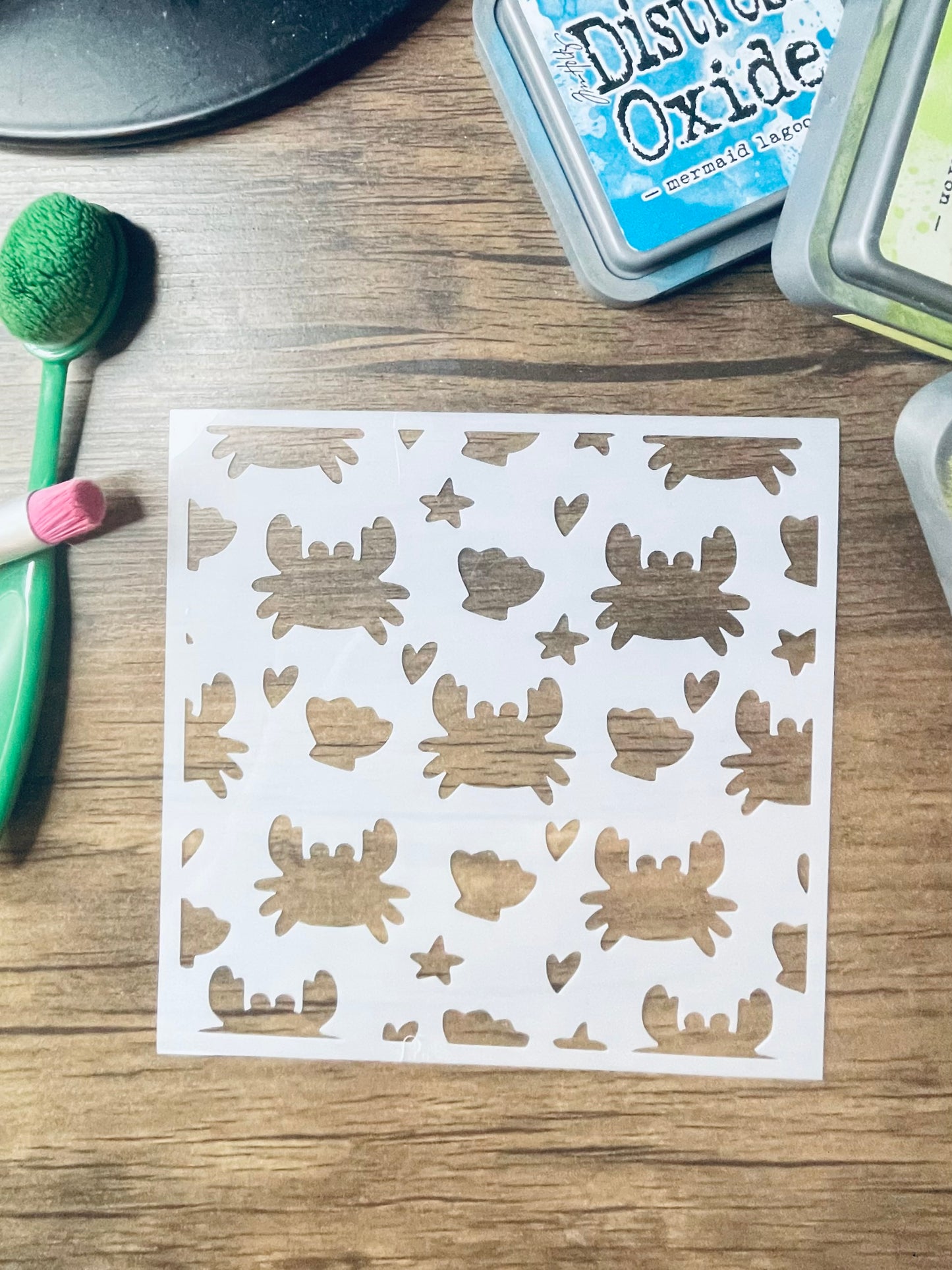 Crabby Shells Pattern Stencil
