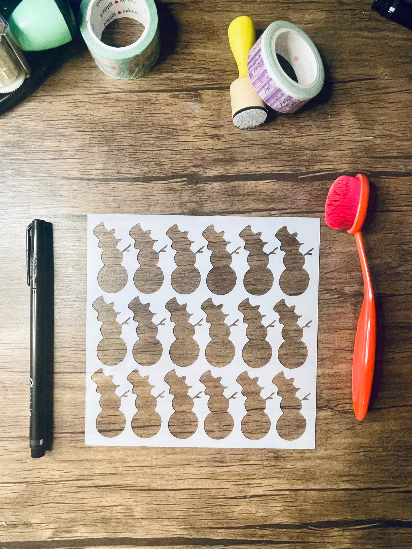 Snowman Pattern Stencil