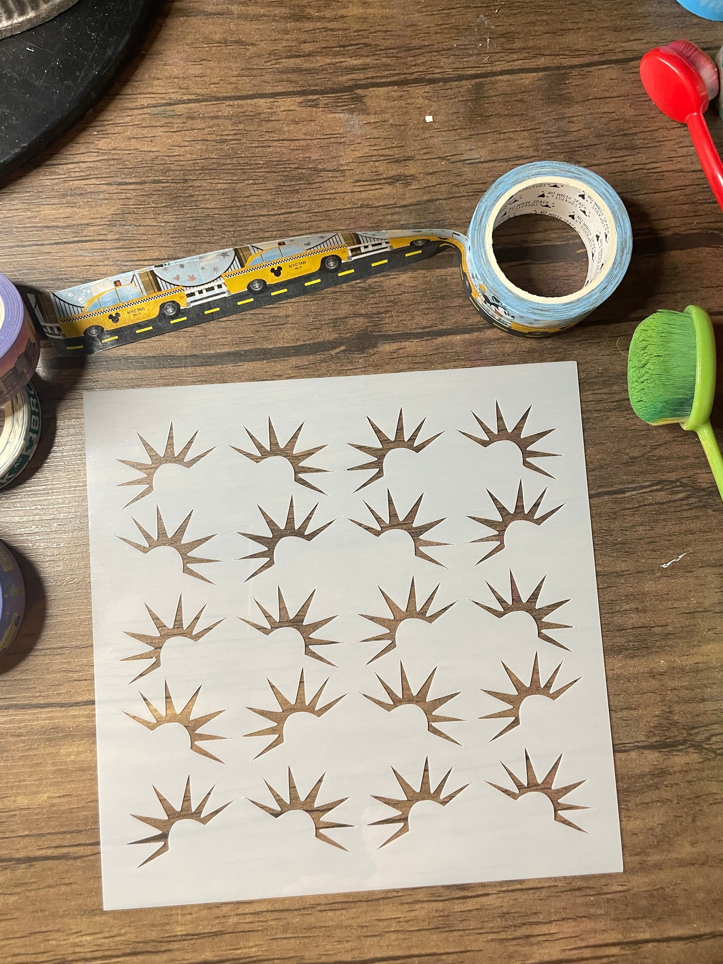 Liberty Crown Pattern Stencil