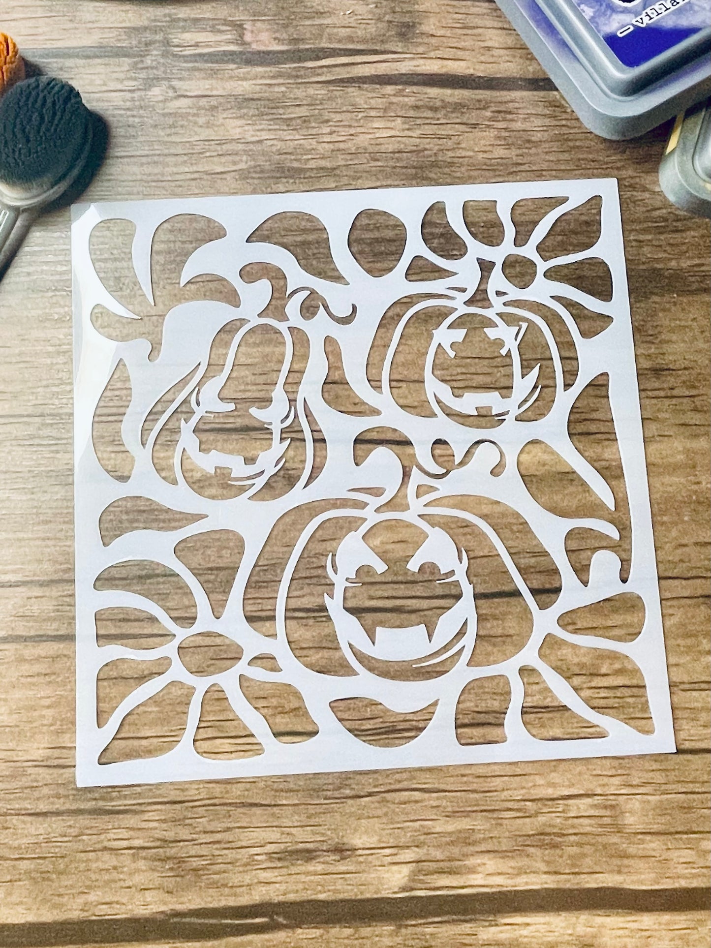 Jack O Lanterns Retro Vibes Stencil