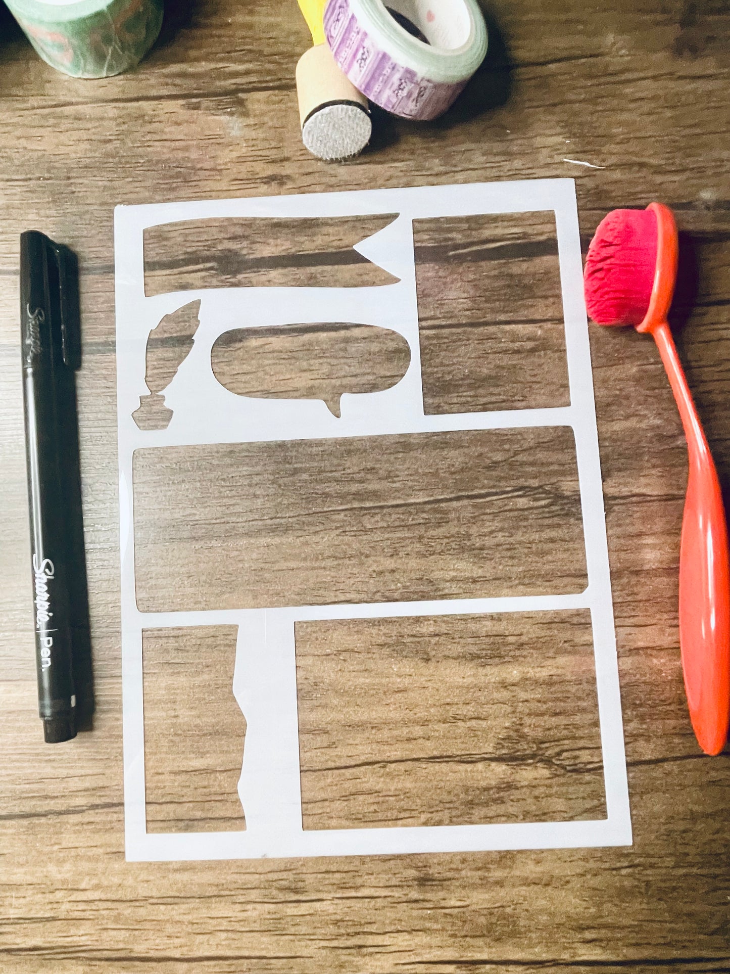 Reviews and Quotes Layout Stencil