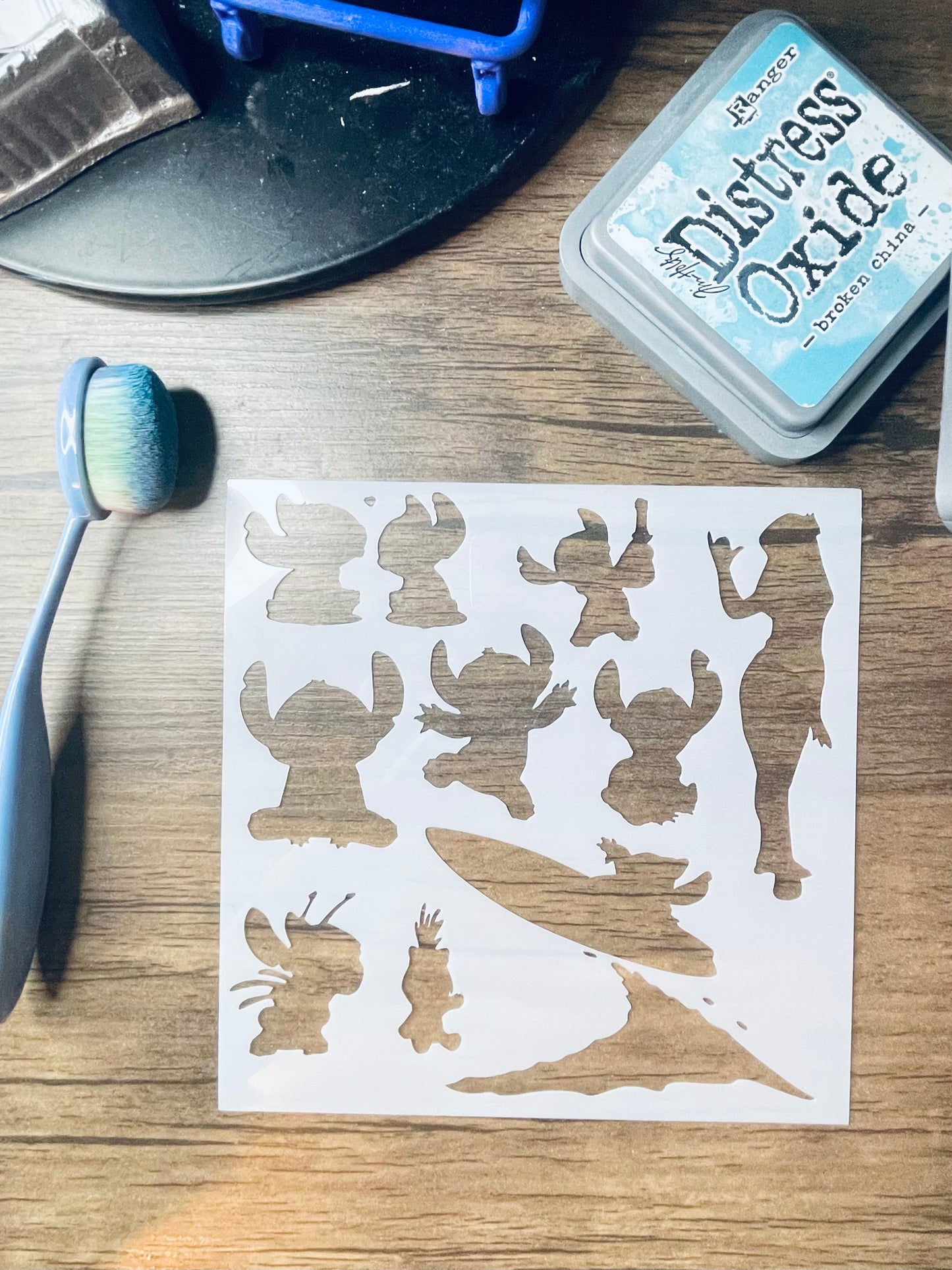 Ocean Alien Characters 4 Variety Stencil