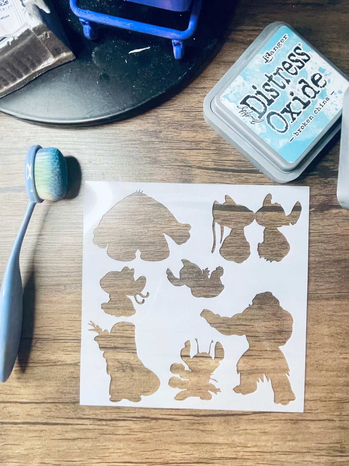 Ocean Alien Characters 2 Variety Stencil