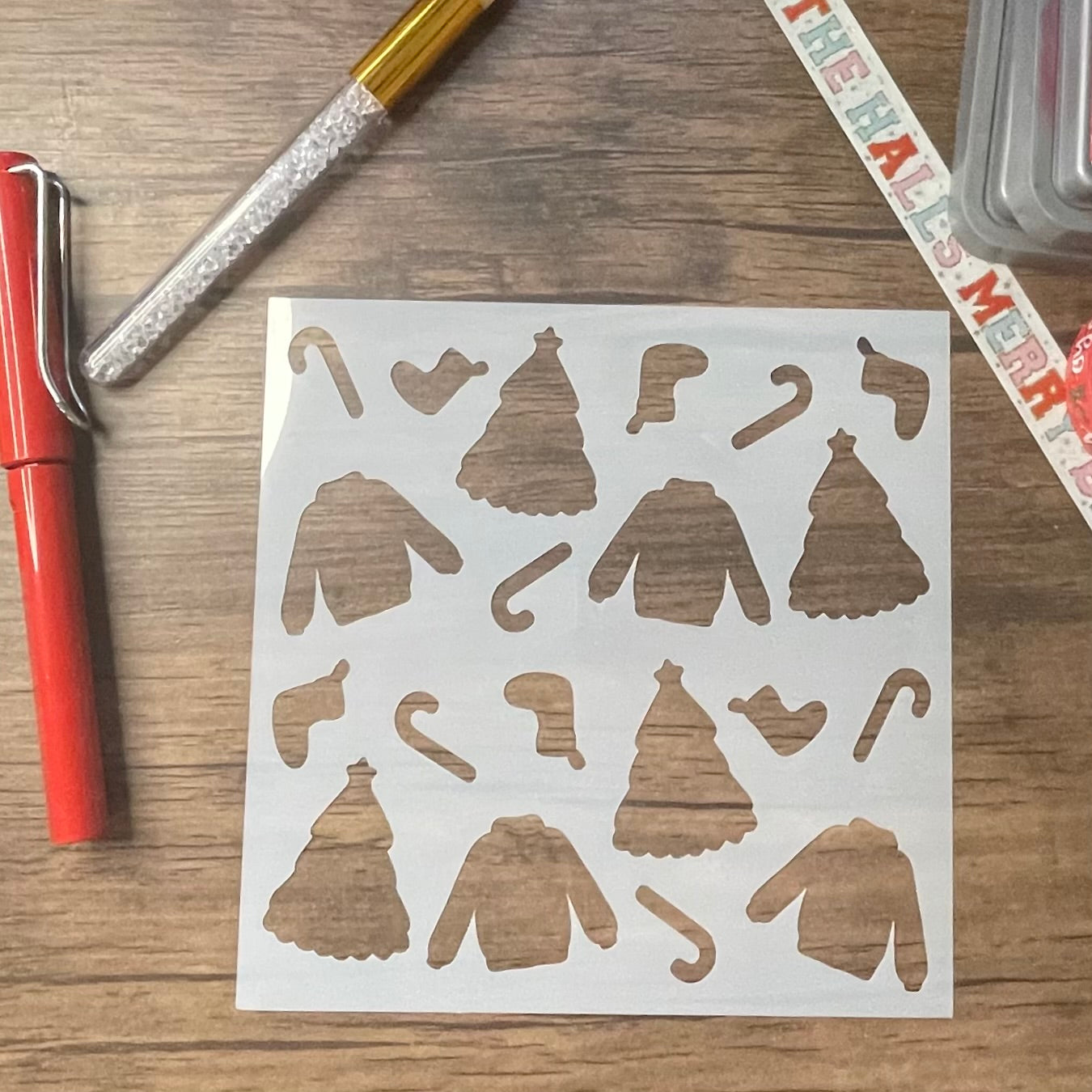 Christmas Things Pattern Stencil