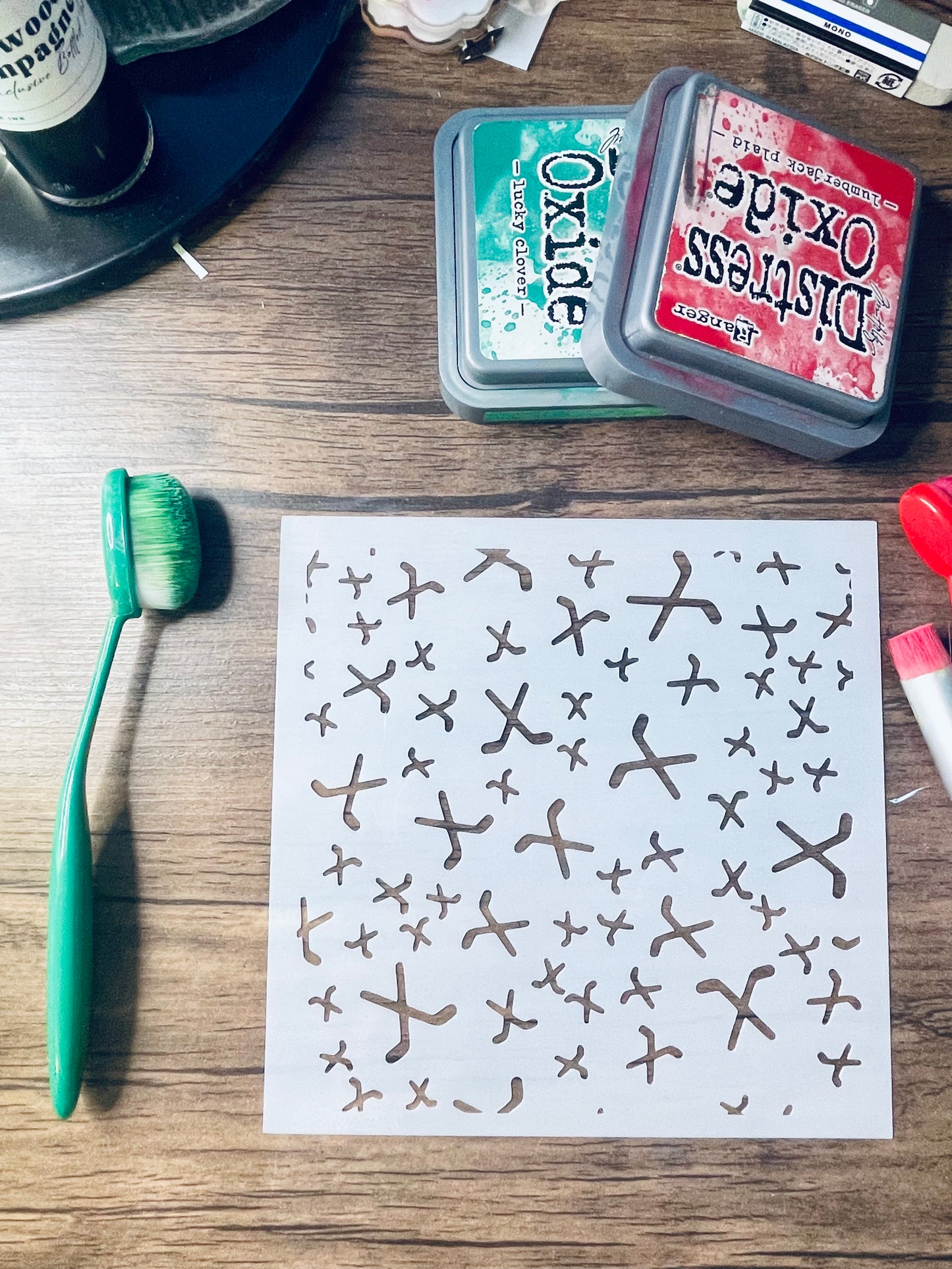 Tiny Hockey Sticks Pattern Stencil