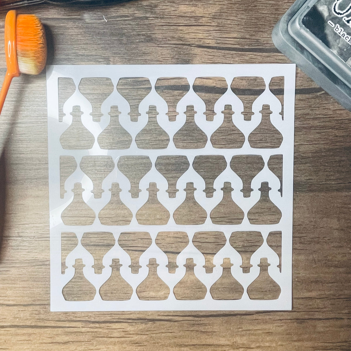 Alternating Potion Bottles Pattern Stencil