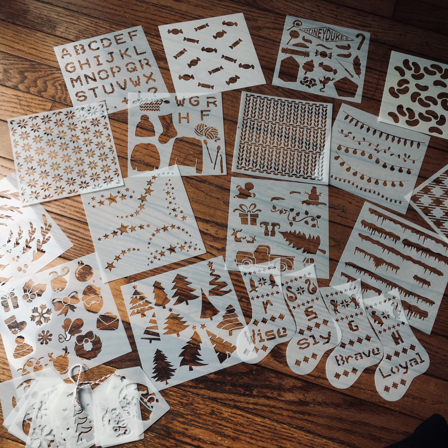 Wreath Sizes Stencil  Planner/Bullet Journal/Art Journal/Inking Stencil/holiday DIY Christmas Cards Christams Tags